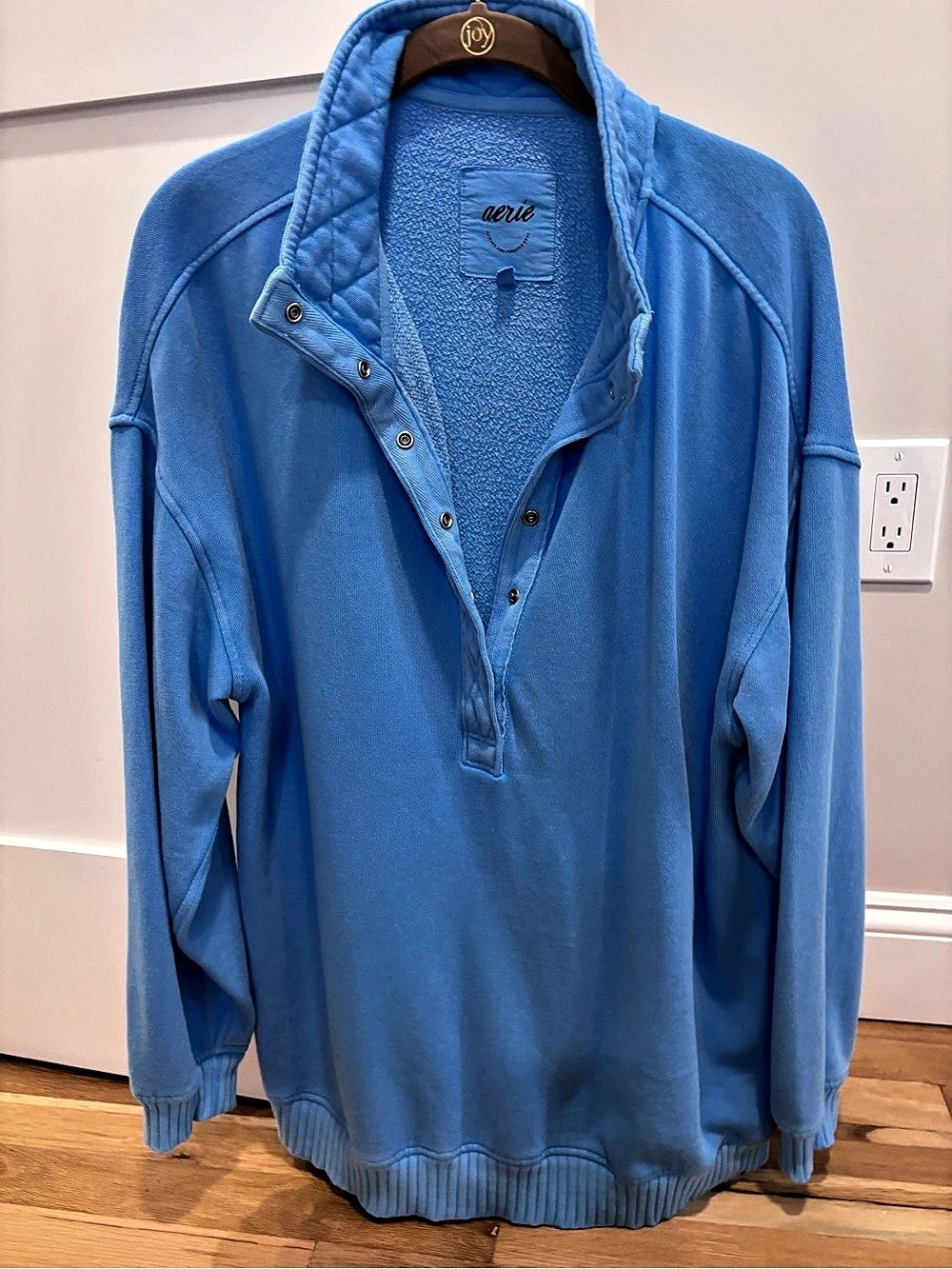 Aerie Oh Snap! Sweatshirt Blue V-Neck Pullover